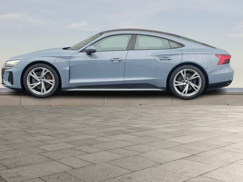 More views of Audi e-tron GT quattro