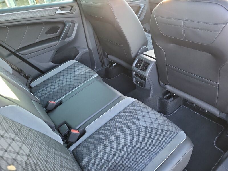 More views of Volkswagen Tiguan