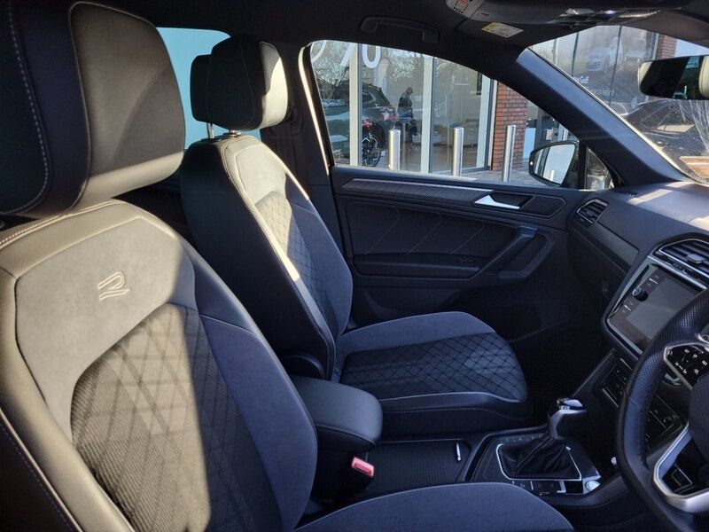 More views of Volkswagen Tiguan