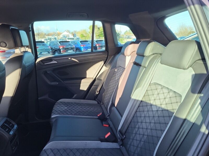 More views of Volkswagen Tiguan