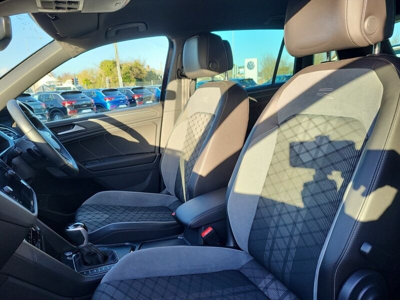 More views of Volkswagen Tiguan