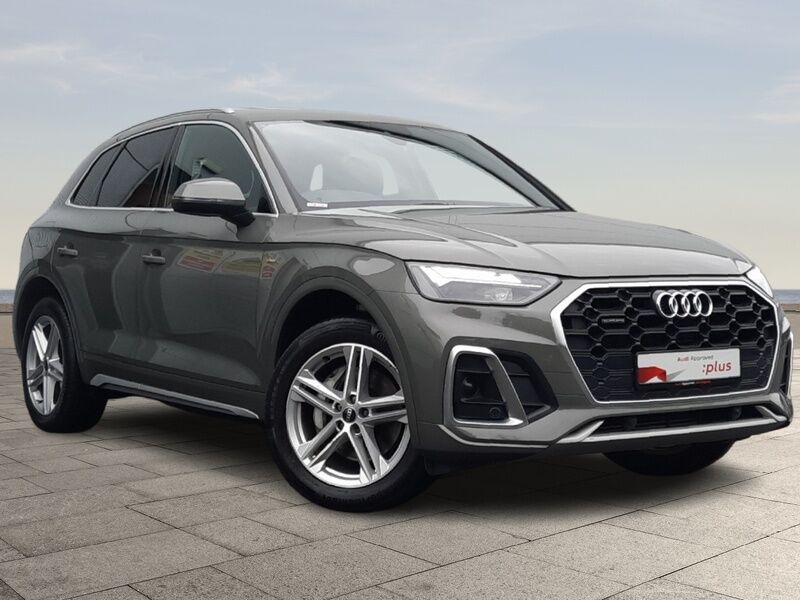 More views of Audi Q5
