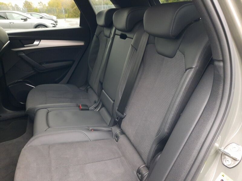 More views of Audi Q5