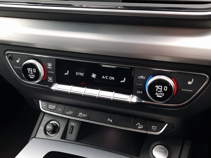 More views of Audi Q5