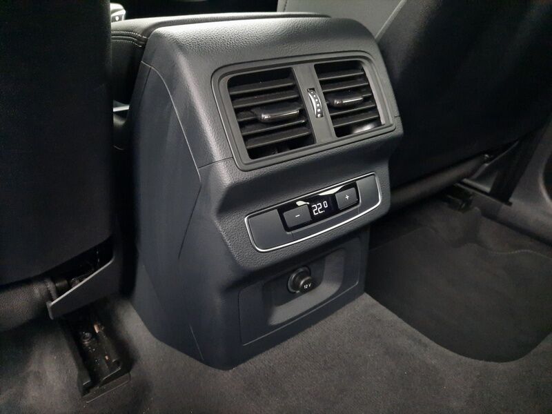 More views of Audi Q5