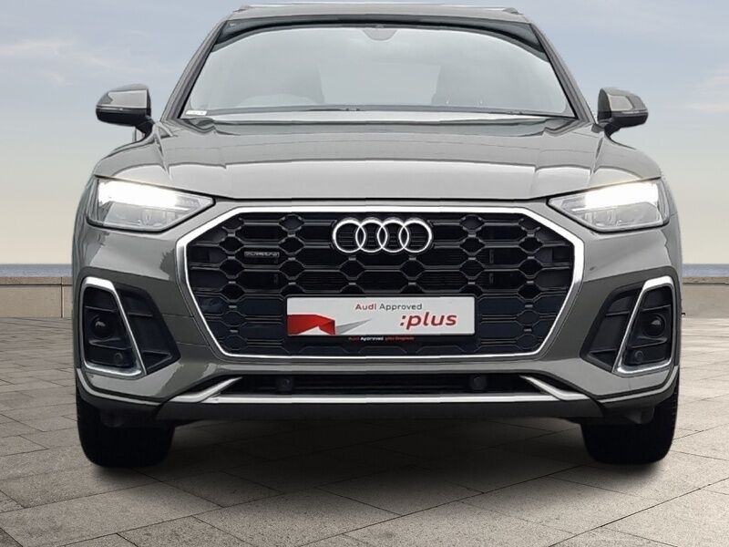 More views of Audi Q5