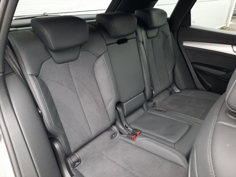 More views of Audi Q5