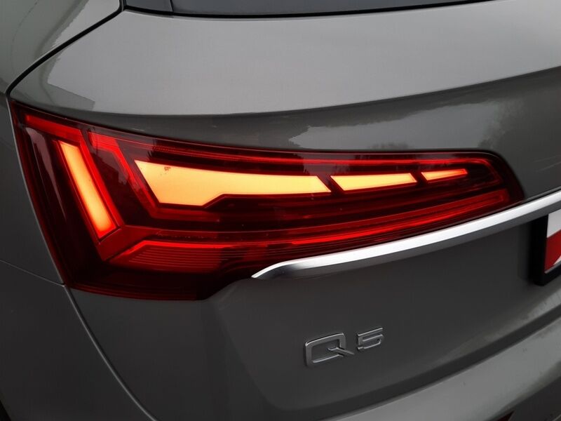 More views of Audi Q5