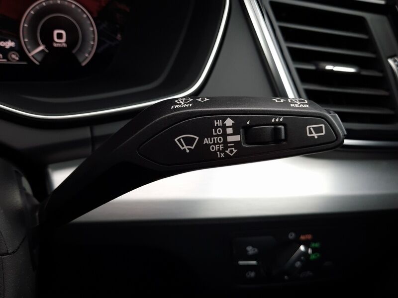 More views of Audi Q5