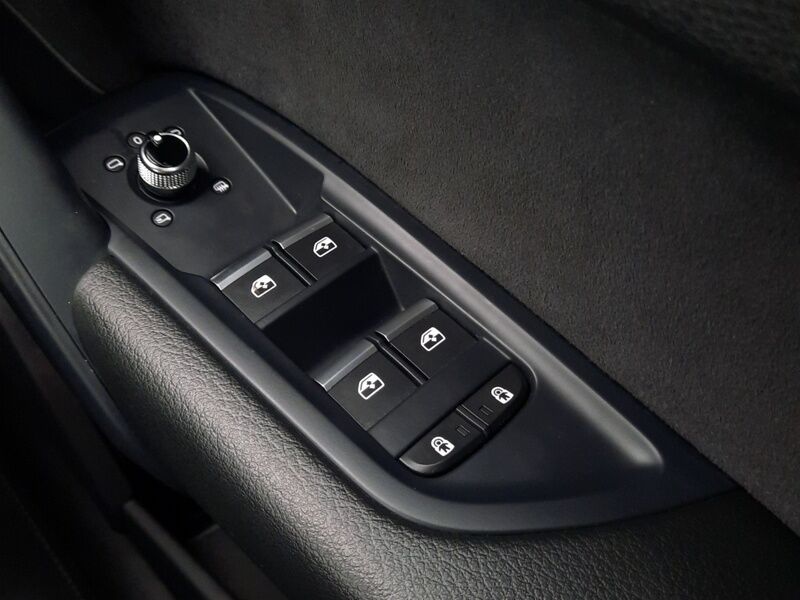 More views of Audi Q5