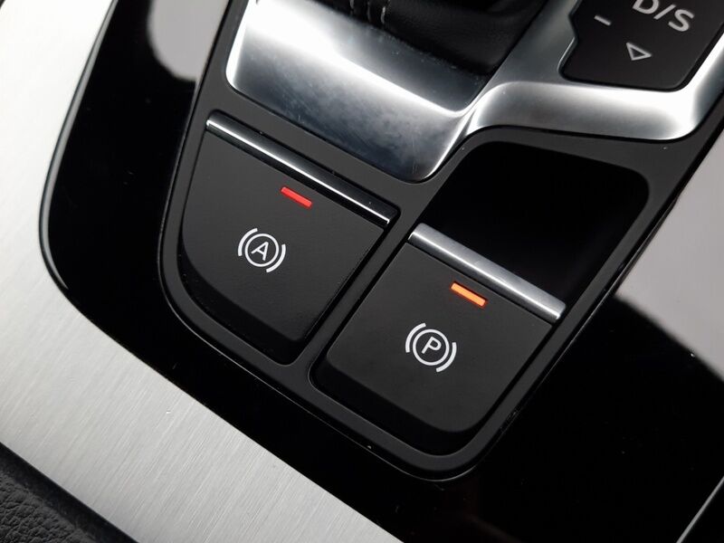 More views of Audi Q5