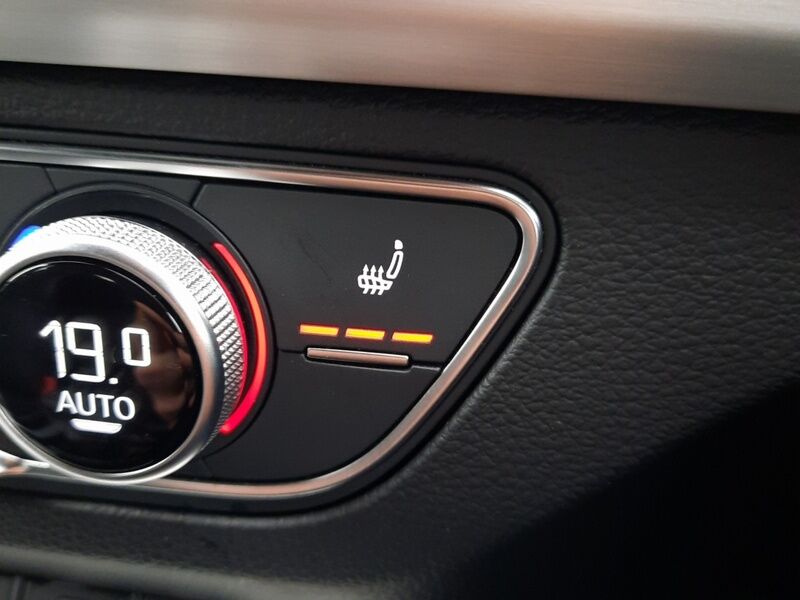 More views of Audi Q5