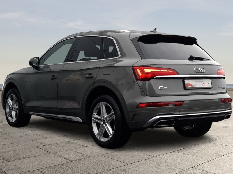 More views of Audi Q5
