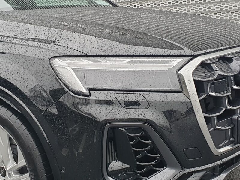 More views of Audi Q7