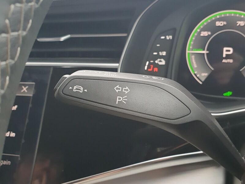 More views of Audi Q7