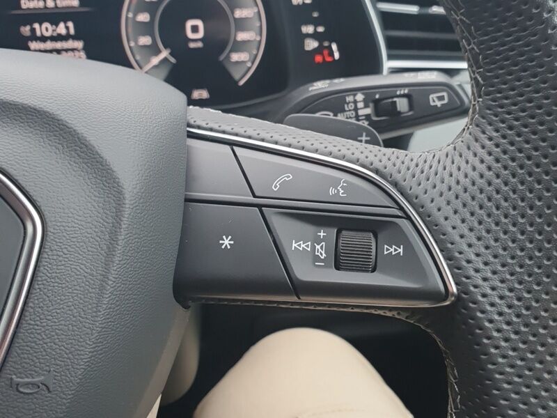 More views of Audi Q7