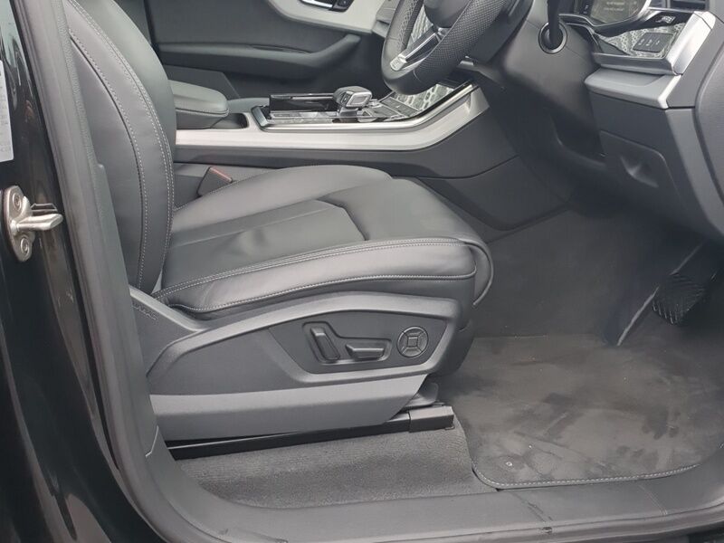 More views of Audi Q7