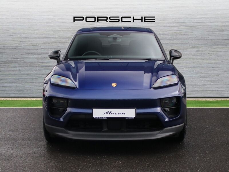 More views of Porsche Macan