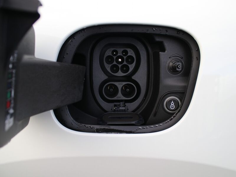 More views of Porsche Macan