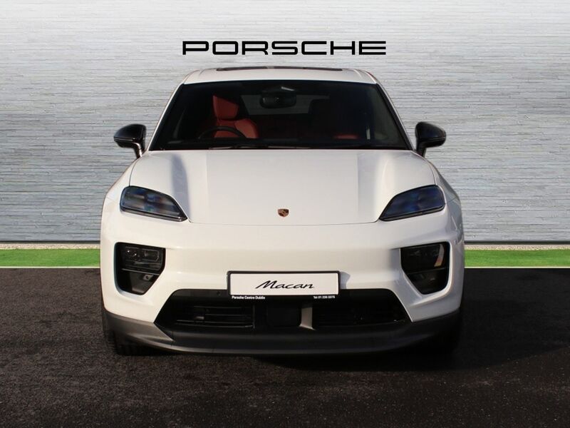 More views of Porsche Macan