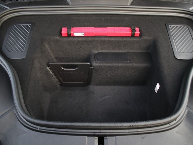 More views of Porsche Macan