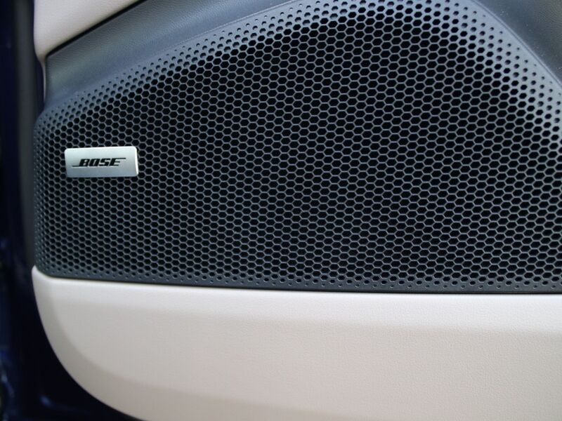 More views of Porsche Macan