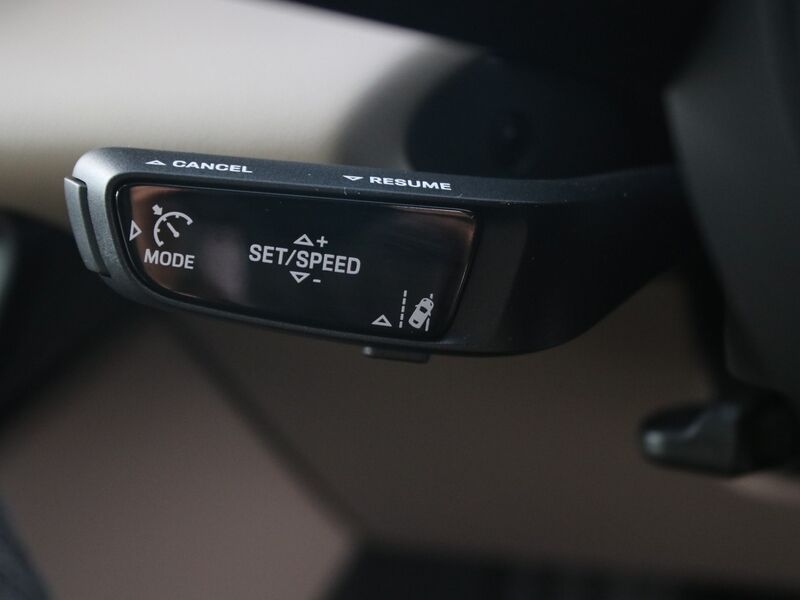 More views of Porsche Macan