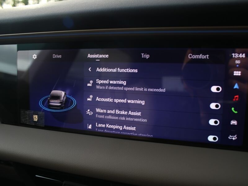 More views of Porsche Macan