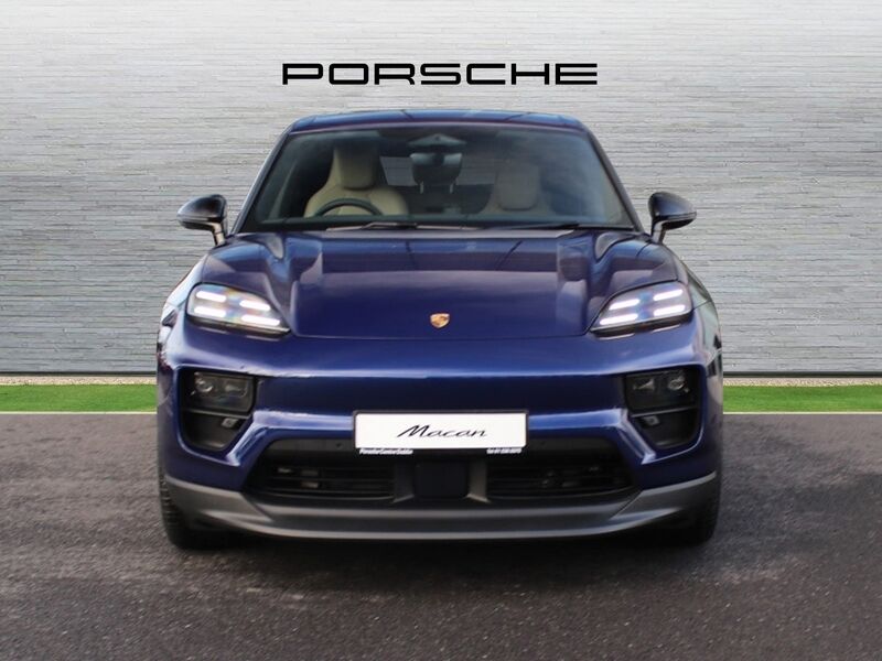 More views of Porsche Macan