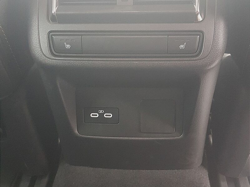 More views of Mazda CX-60