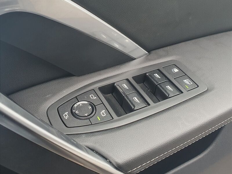 More views of BMW X1