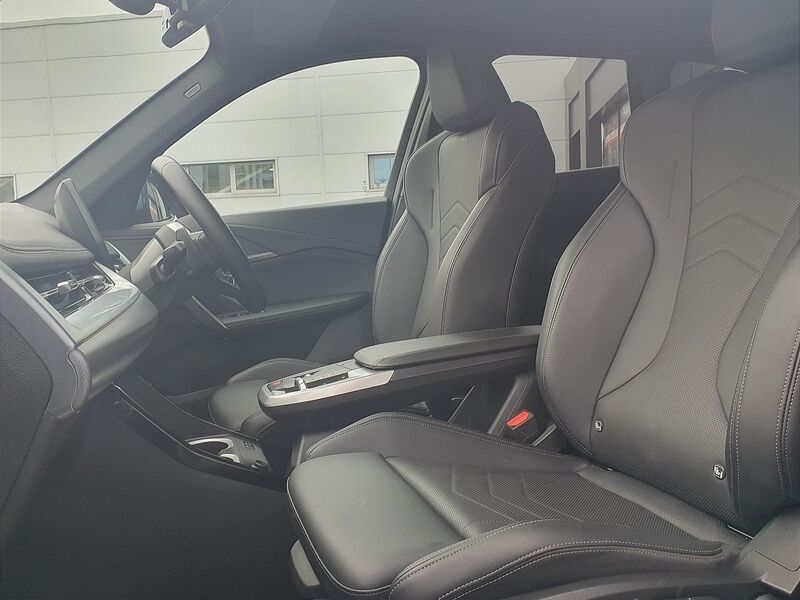 More views of BMW X1