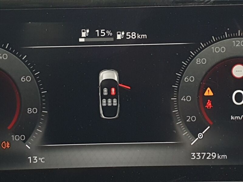 More views of Nissan Ariya