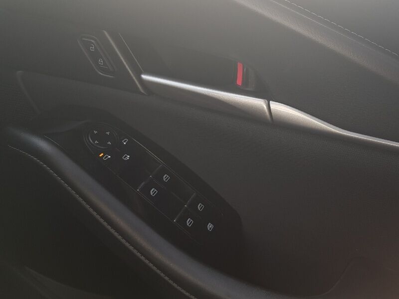 More views of Mazda CX-30