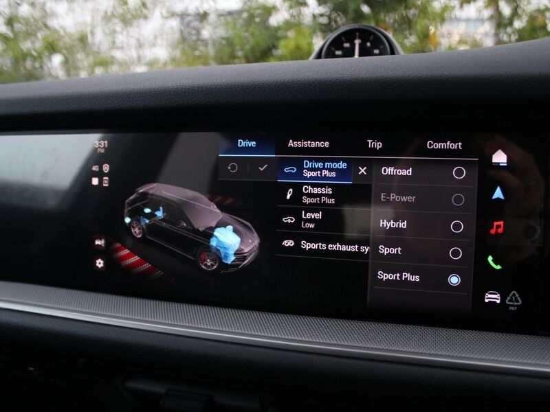 More views of Porsche Cayenne