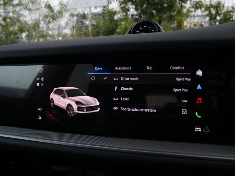 More views of Porsche Cayenne