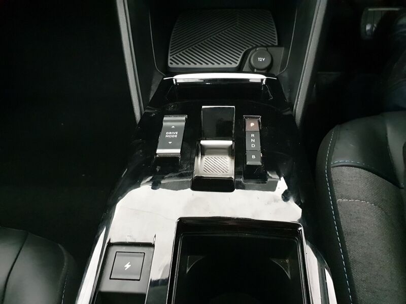 More views of Citroen e-C4