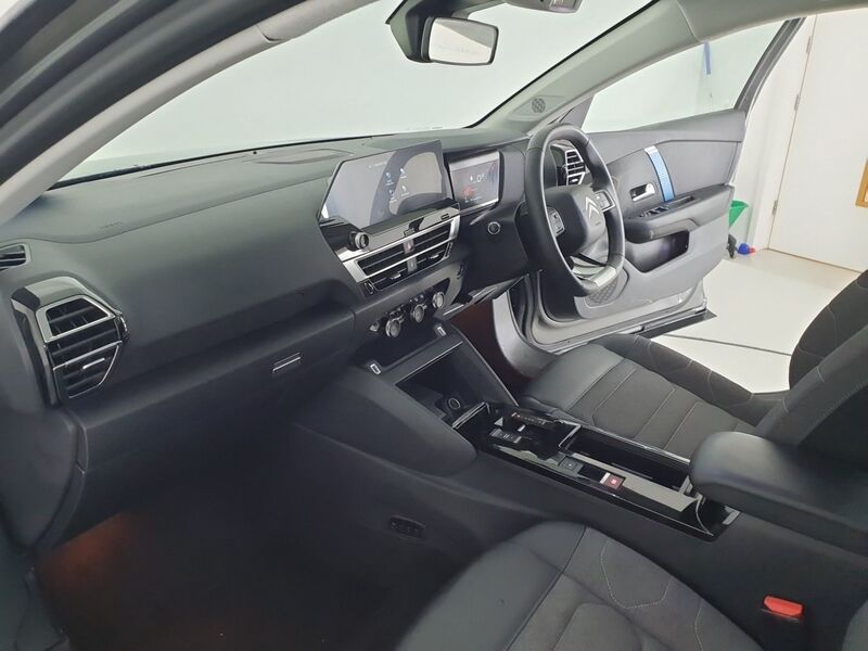 More views of Citroen e-C4