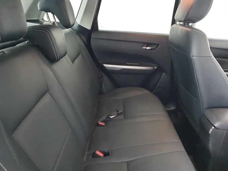 More views of Suzuki Vitara