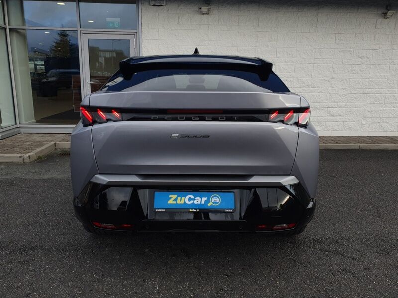 More views of Peugeot 3008