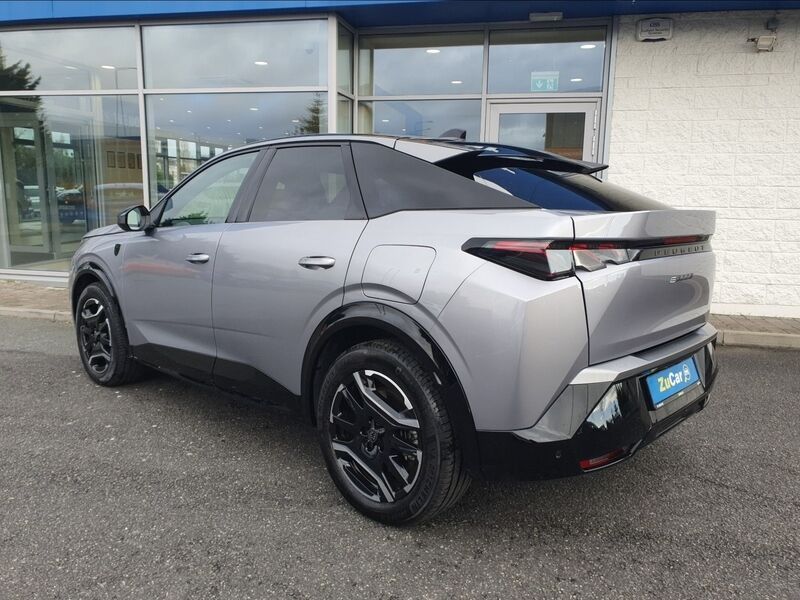 More views of Peugeot 3008