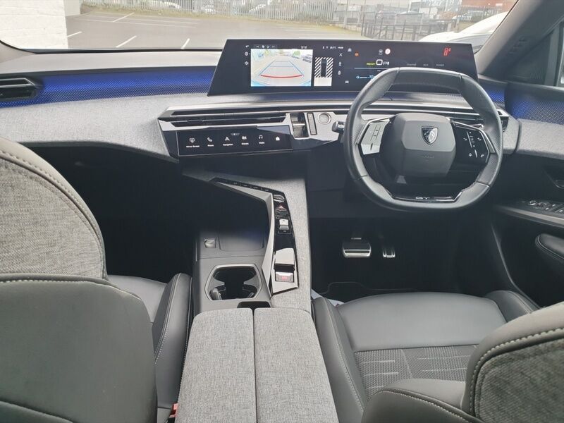 More views of Peugeot 3008