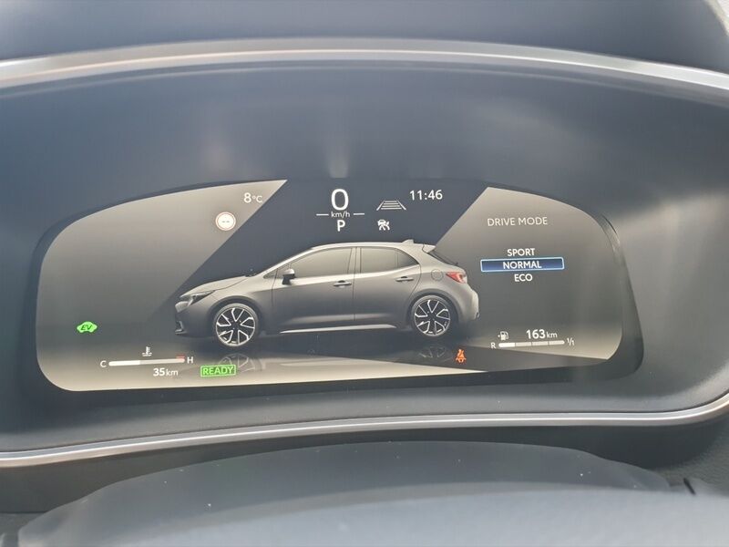 More views of Toyota Corolla