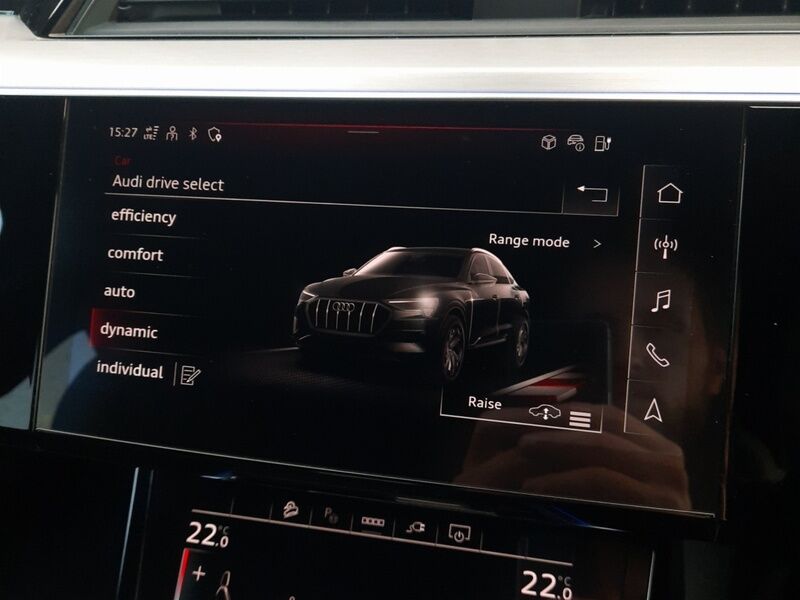 More views of Audi e-tron