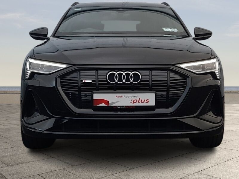 More views of Audi e-tron