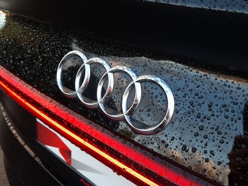 More views of Audi e-tron