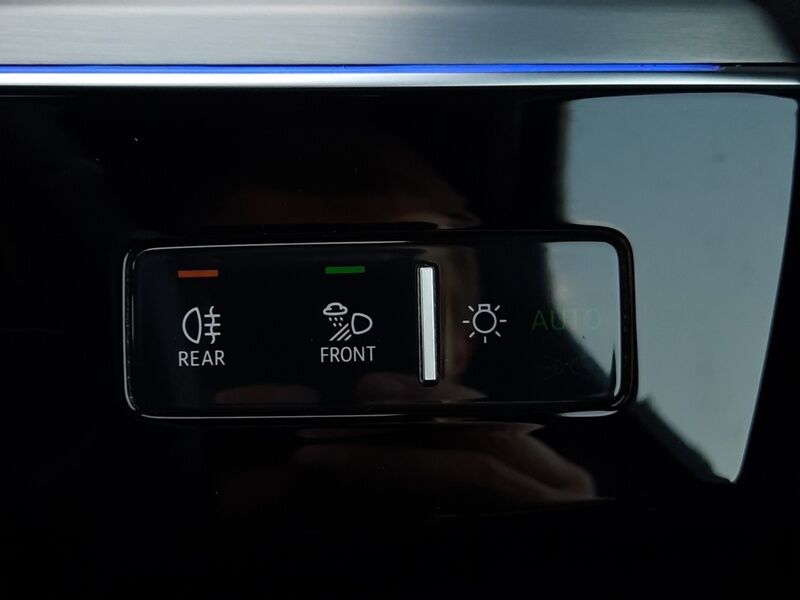 More views of Audi e-tron