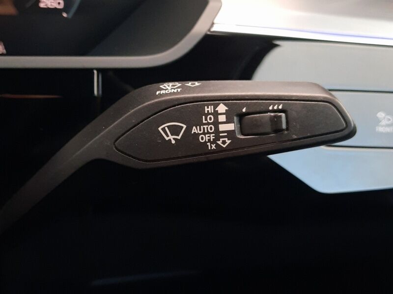 More views of Audi e-tron