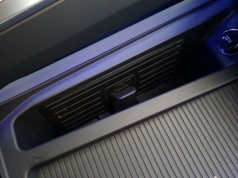 More views of Audi e-tron