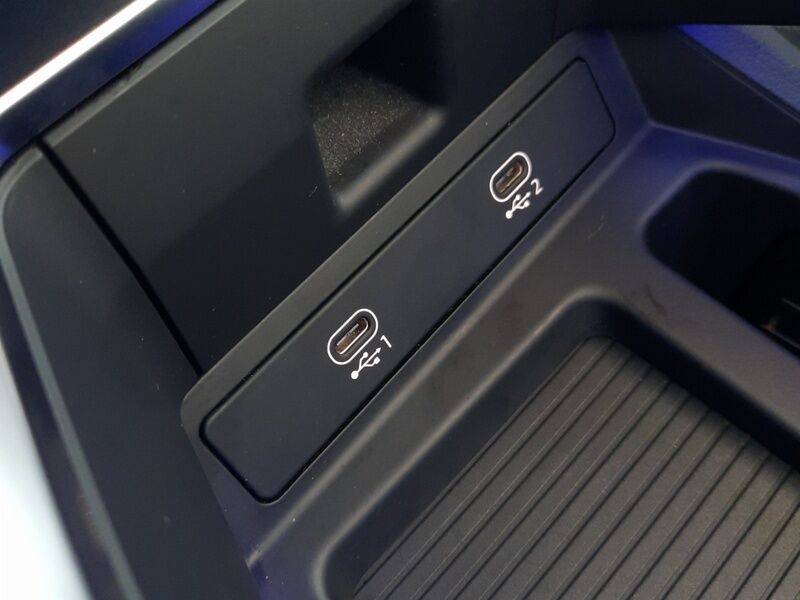 More views of Audi e-tron